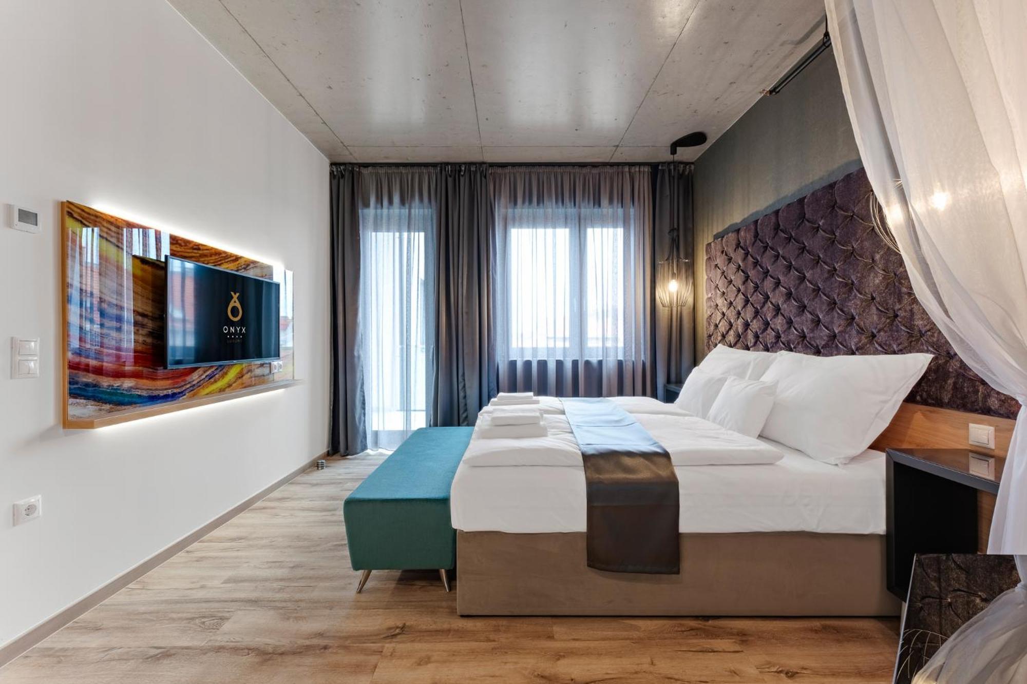 Onyx Luxury Будапеща Екстериор снимка